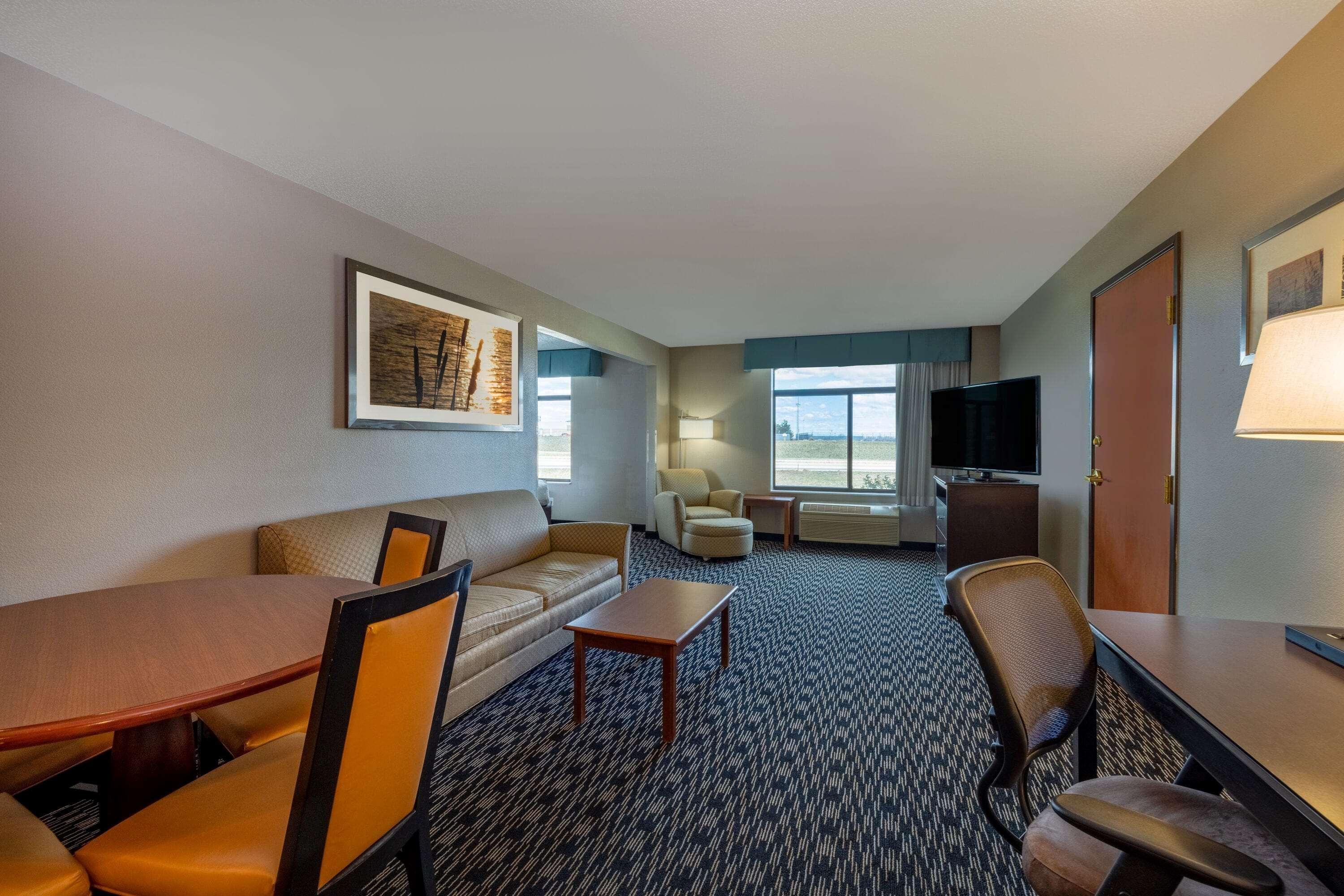 Hotel Wingate By Wyndham Gillette Exterior foto