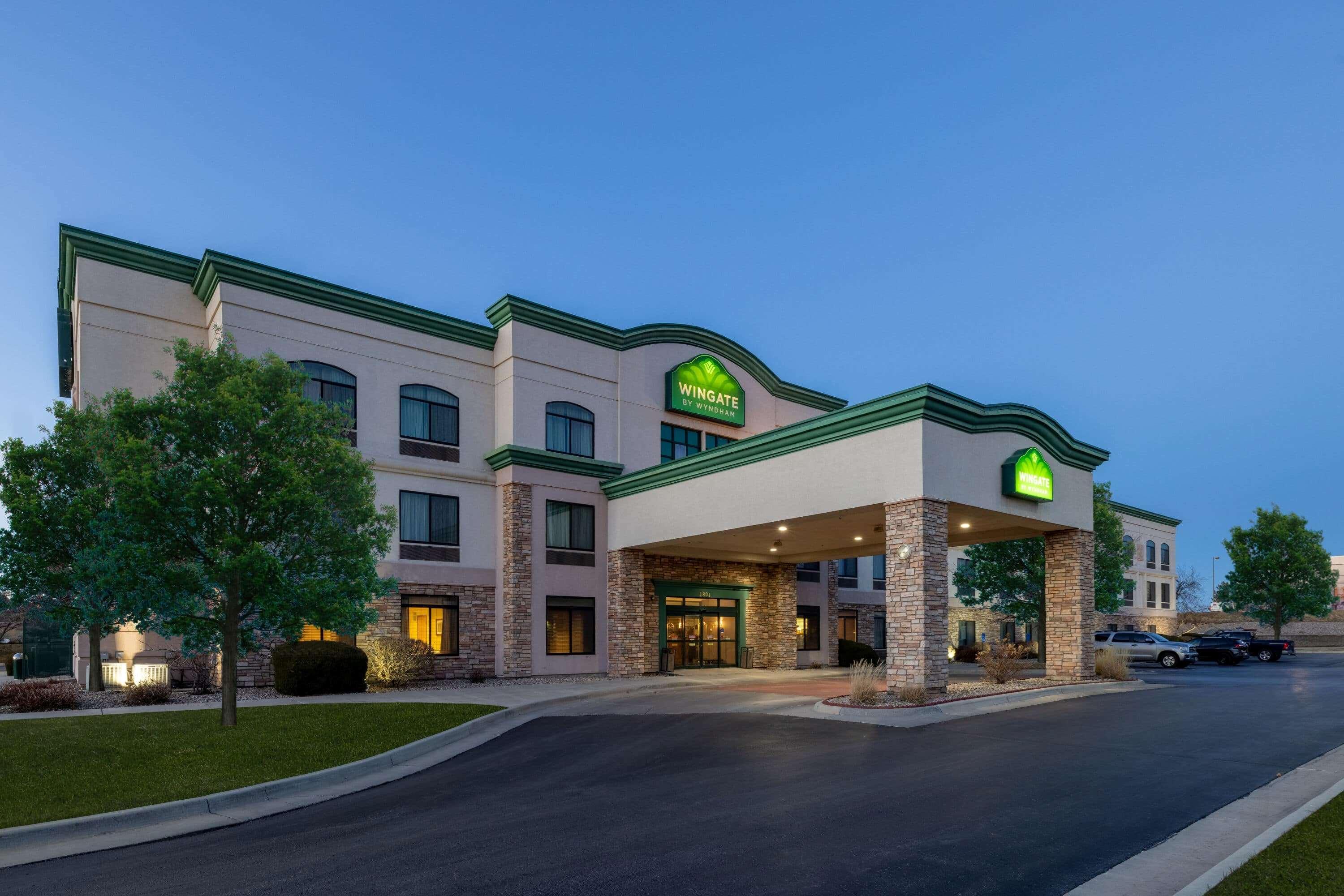 Hotel Wingate By Wyndham Gillette Exterior foto